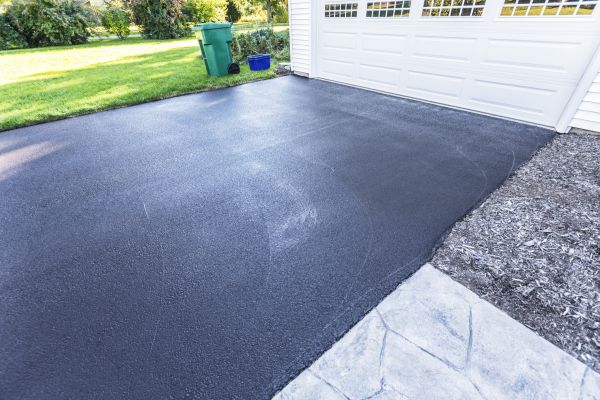 Cost of Blacktop Driveway Service in Midland